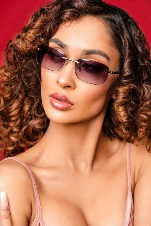 Auteur model Shanna Ayesha - Astos sunglasses ad