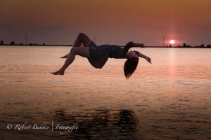 Auteur fotograaf Pictures2Keep - Thema: Levitation
Model: Michelle
Locatie: Binnenschelde, Bergen op Zoom
Fotograaf: ikzelf (Pictures2Keep)