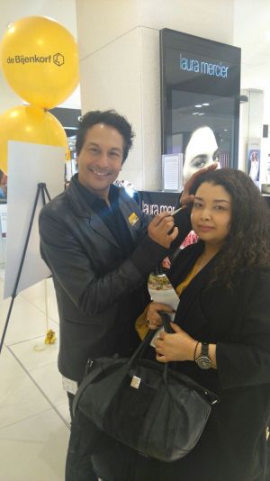 Auteur visagist Roberto Dresia Makeup en hair - counter Laura Marcier